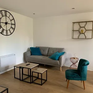 Appartement Au Coeur D'auray Au 1er Etage, Auray